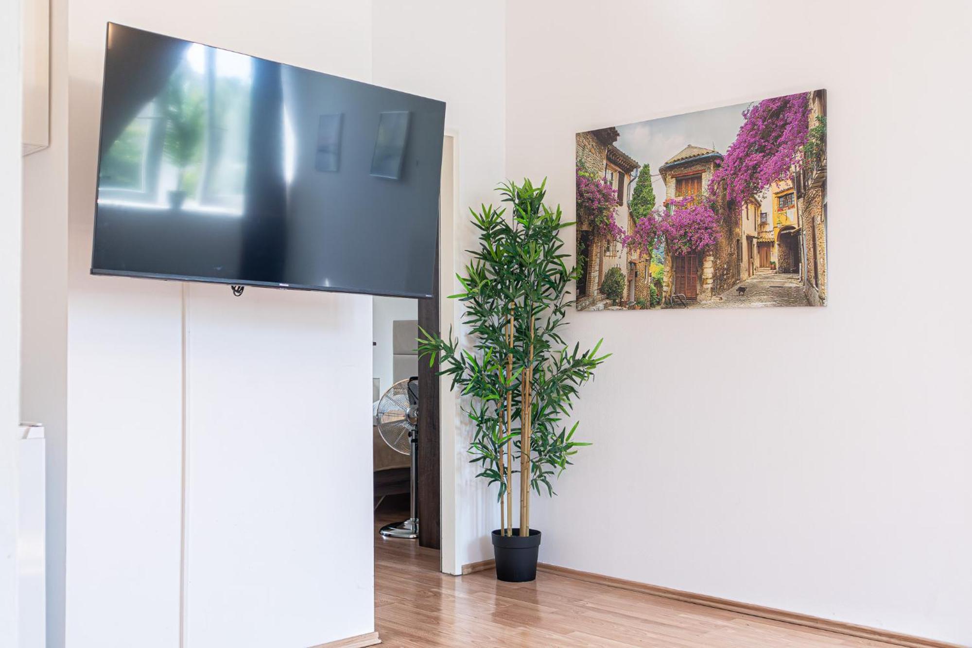 Spacious 2Br Apt Great Location - Near Schoenbrunn Wien Eksteriør billede