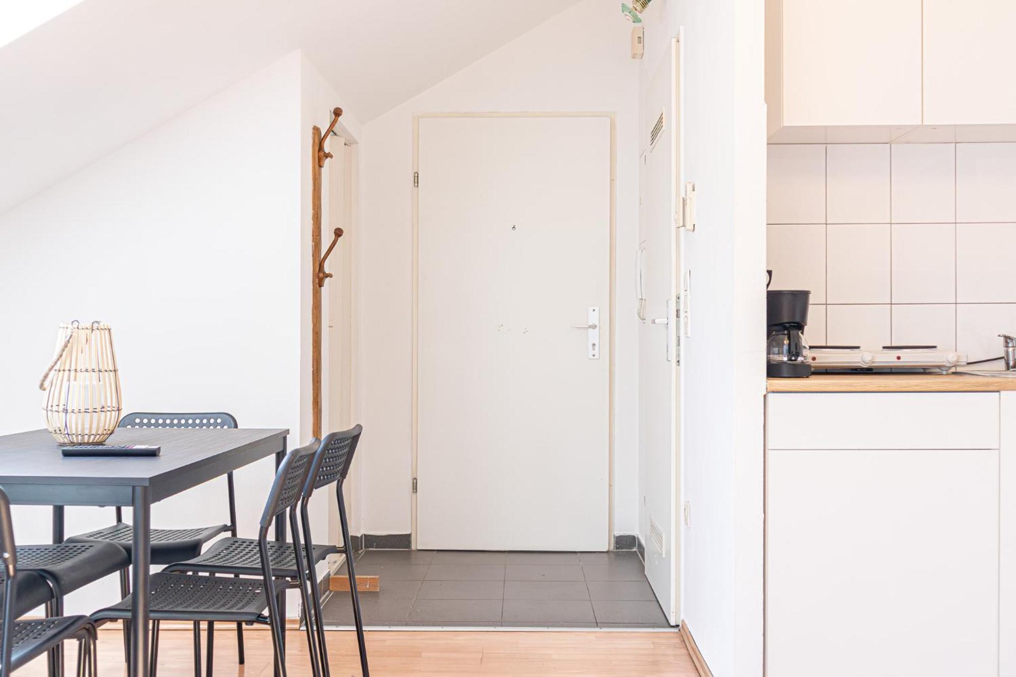 Spacious 2Br Apt Great Location - Near Schoenbrunn Wien Eksteriør billede
